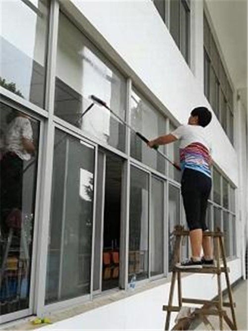 南京秦淮專業清潔服務 從地毯到高空，一站式潔凈解決方案